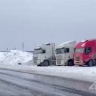 Транспортный коллапс в Ванино продолжается: водители большегрузов ночуют вдоль дороги по 20 дней