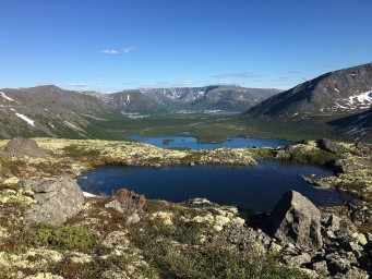 Цикл замерзания и оттаивания сформировал узоры озёр Хибин по данным геологов