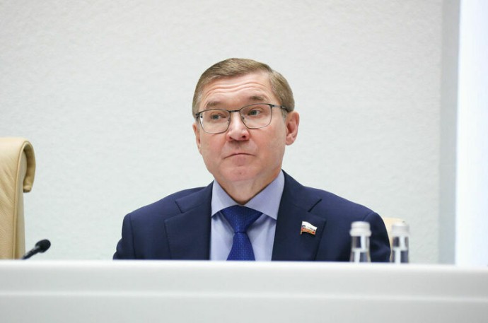 Сенатор Якушев: Идея изъятия замороженных активов РФ лежит вне правового поля Сенатор Якушев: Идея изъятия замороженных активов РФ лежит вне правового поля