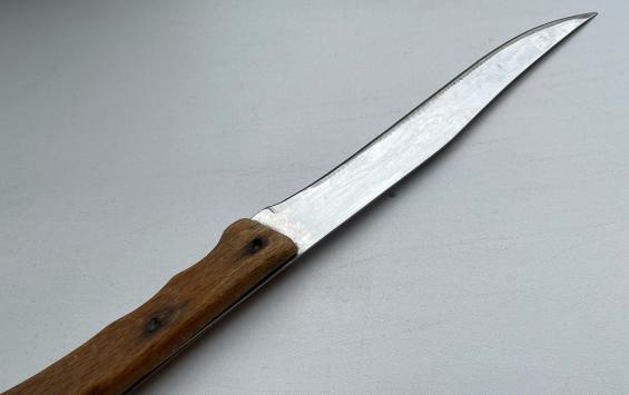 В Курской области пьяный мужчина ударил соседа ножом
