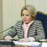 Матвиенко посетила пасхальное богослужение в храме Приморского района Санкт-Петербурга