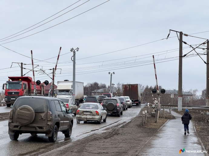 На переездах Кировской области снизилось число нарушений ПДД На переездах Кировской области снизилось число нарушений ПДД