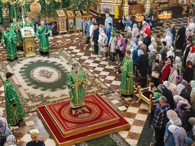 В праздник Троицы митрополит Саранский и Мордовский возглавил Божественную литургию в соборе Ушакова В праздник Троицы митрополит Саранский и Мордовский возглавил Божественную литургию в соборе Ушакова