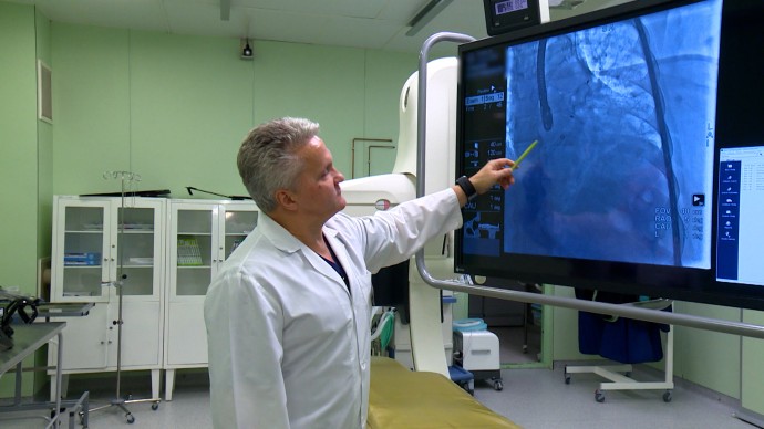 В Мариинской больнице выполнили первые операции, резко снижающие риск инсульта В Мариинской больнице выполнили первые операции, резко снижающие риск инсульта