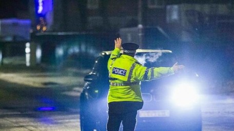 В Ливерпуле автомобиль въехал в толпу: есть пострадавшие