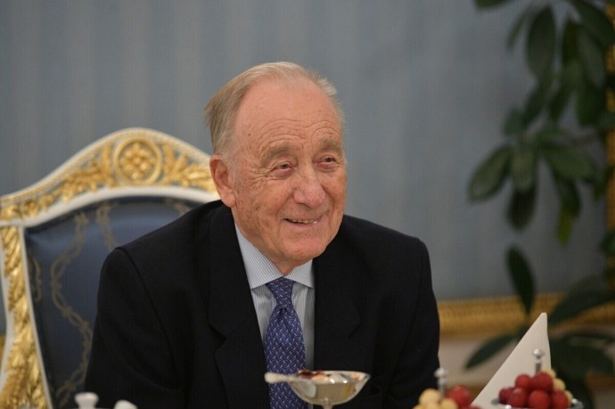 Прах композитора Щедрина и балерины Плисецкой был развеян над Окой Прах композитора Щедрина и балерины Плисецкой был развеян над Окой