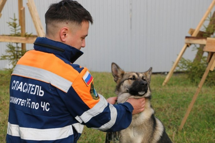 У спасателей Башкирии появился пушистый и верный «антистресс»