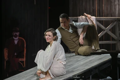 Московский Губернский театр показал в Курске два спектакля