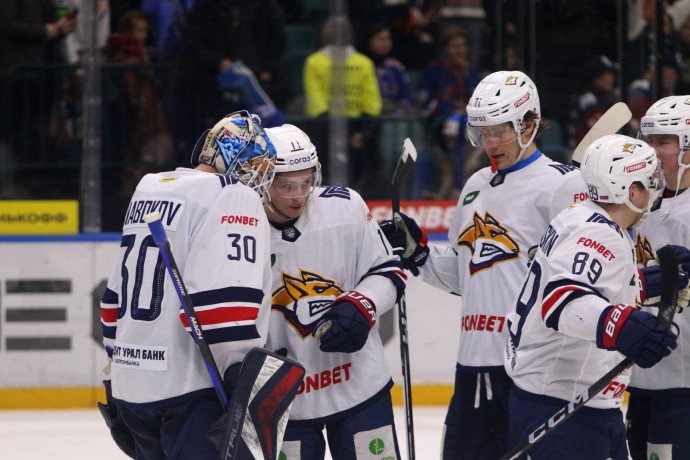 «Металлург» в гостях разобрался с «Авангардом» в матче КХЛ