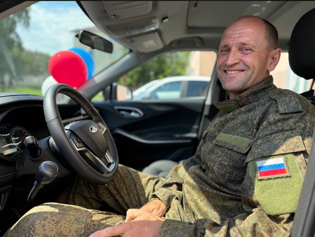 В Мордовии третий адаптированный автомобиль передан ветеранам СВО