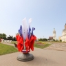 Тулу украшают ко Дню России: город расцвел в цветах триколора