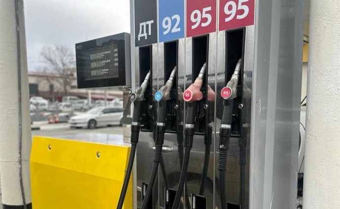 В сахалинском минэнерго объяснили нехватку бензина в Южно-Сахалинске