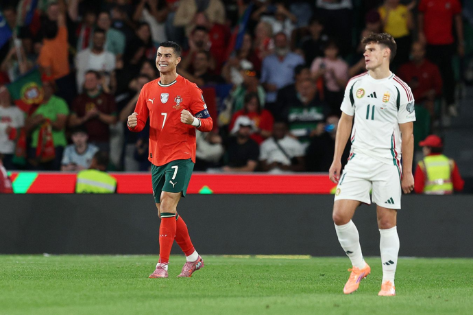 Сборная Португалии сыграла вничью с Венгрией, у Роналду дубль