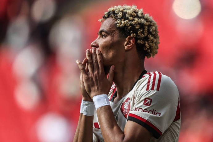 «Ливерпуль» разнёс «Айнтрахт» в Лиге чемпионов «Ливерпуль» разнёс «Айнтрахт» в Лиге чемпионов