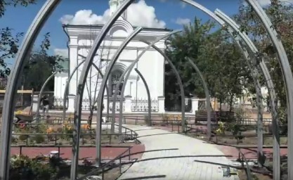 В Улан-Удэ завершают благоустройство Александровского сада