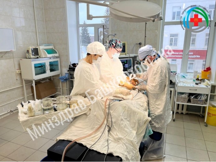 В Башкирии врачи поставили на ноги девушку с повреждением спинного мозга