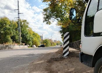 В Благовещенске на мосту через реку Бурхановка установили световозвращающие элементы В Благовещенске на мосту через реку Бурхановка установили световозвращающие элементы