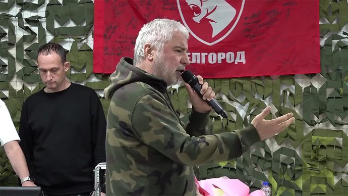 Сосо Павлиашвили выступил перед белгородскими бойцами (видео)