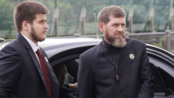 Адаму Кадырову вручили медаль за вклад в проведение спецоперации Адаму Кадырову вручили медаль за вклад в проведение спецоперации