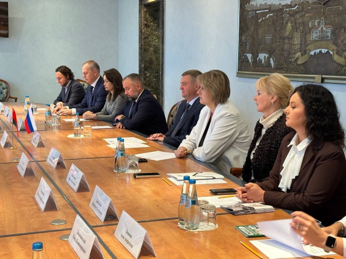 Сотня электробусов МАЗ поступит в Петербург