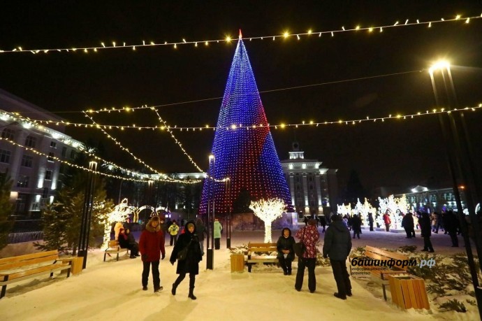 В Башкирии «зажгут» свыше 378 км новогодней иллюминации В Башкирии «зажгут» свыше 378 км новогодней иллюминации