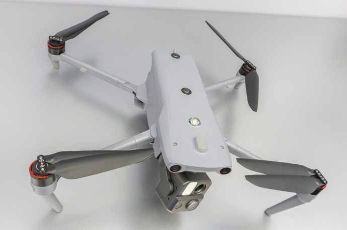 Свадебный оператор дрона преследовал преступников 2 км Свадебный оператор дрона преследовал преступников 2 км