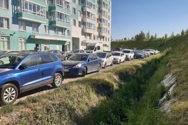 Петербуржцы подали 75 тысяч жалоб на парковку с начала года