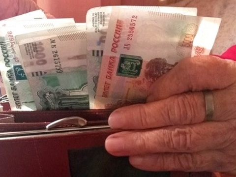 В связи с майскими праздниками в Мордовии досрочно выплатят детские пособия и пенсии