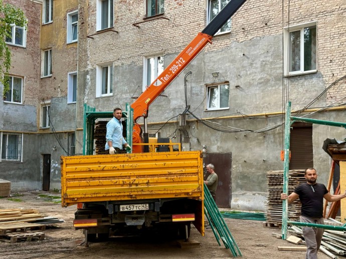 «Ремонт как затяжной диагноз»: в Кирове проверили проблемные дома