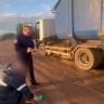 В Новгородской области от удара током погиб водитель большегрузного автомобиля