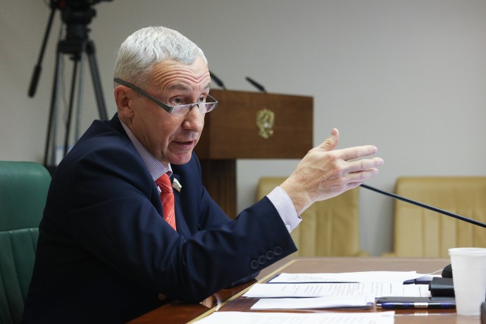 Климов: будущее отношений РФ и США может проясниться уже к вечеру 15 августа