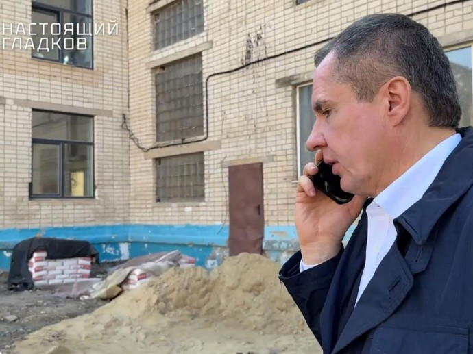 Вячеслав Гладков без предупреждения приехал в школы Белгорода, где идёт капремонт