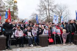На монумент в Парке Победы внесли имела 330 погибших участников СВО