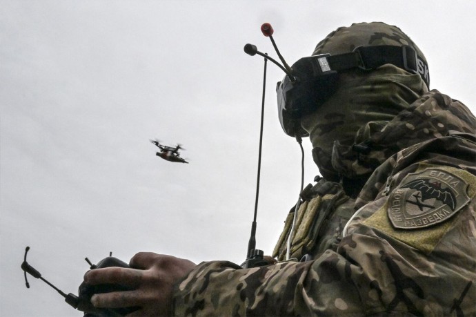 Боец РФ рассказал о воздушном бое двух БПЛА над Троицким