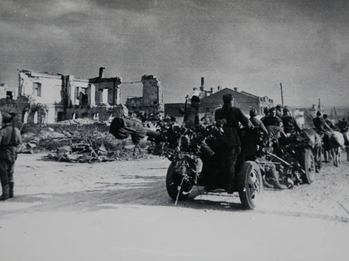 Ему салютовала столица. Каким предстал Белгород перед освободителями в 1943 году