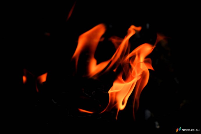 В Зуевке из-за неисправного удлинителя вспыхнула кухня В Зуевке из-за неисправного удлинителя вспыхнула кухня