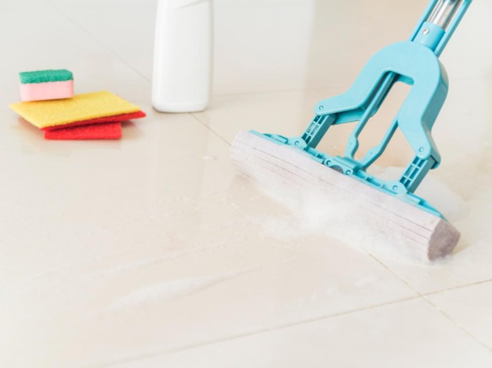 Швабра тоже устает: одна таблетка вернёт ей свежесть и силы без лишних движений