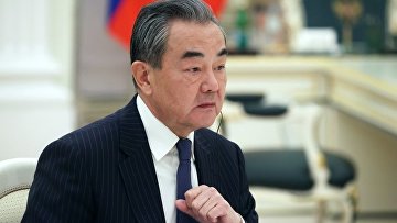 БРИКС должен стать ведущей позитивной силой на мировой арене — глава МИД КНР