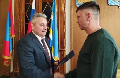 Отважный мужчина спас купальщицу в Костроме