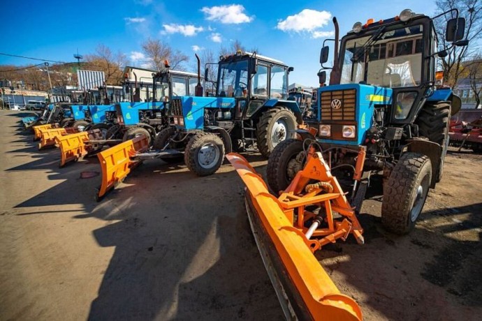 Дорожные службы Владивостока ждут первый снег в полной готовности Дорожные службы Владивостока ждут первый снег в полной готовности