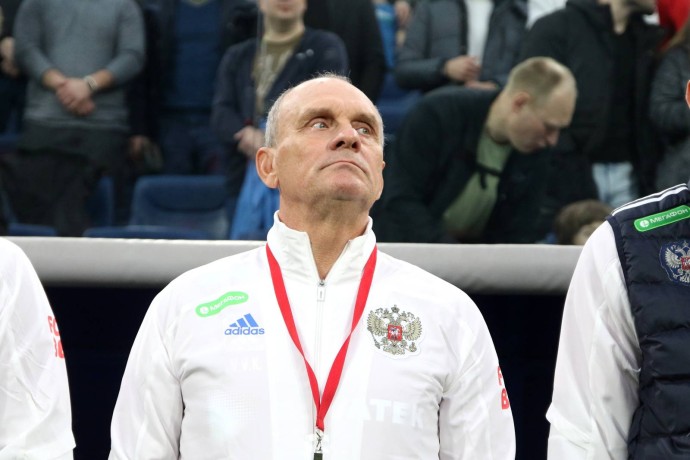 Кафанов ответил, кто из вратарей сыграет против Перу и Чили