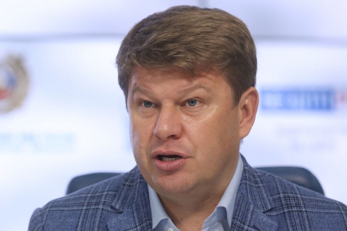 Губерниев - об отказе украинских синхронисток от рукопожатий с россиянками: "Пусть проигравший плачет"