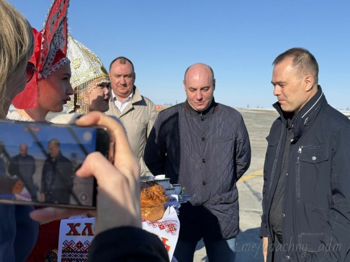 В Якутию прилетел космонавт Дмитрий Петелин