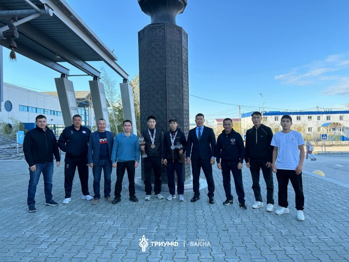 В Якутске встретили призёров первенства России по боксу В Якутске встретили призёров первенства России по боксу