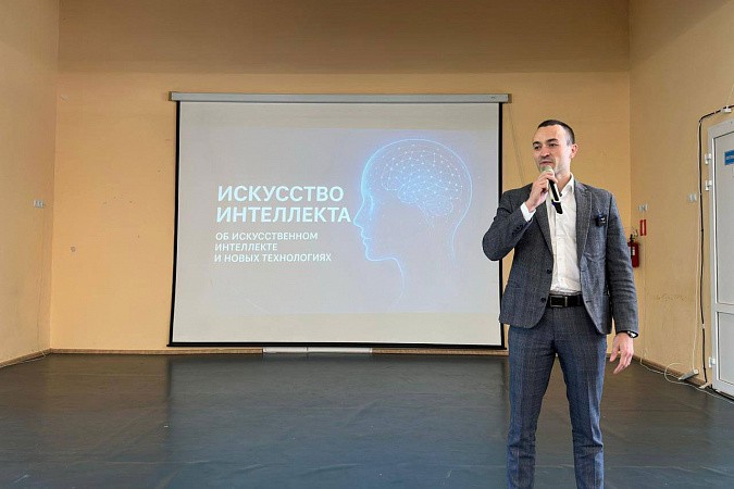 В Тульских летних лагерях детей научили обращаться с ИИ