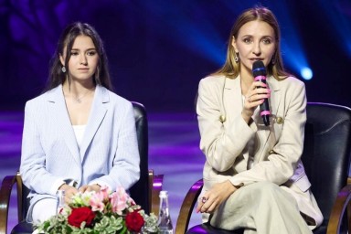 Хореографа группы Тутберидзе опечалил уход Валиевой в школу Навки: "Возможно, дело в шоу"