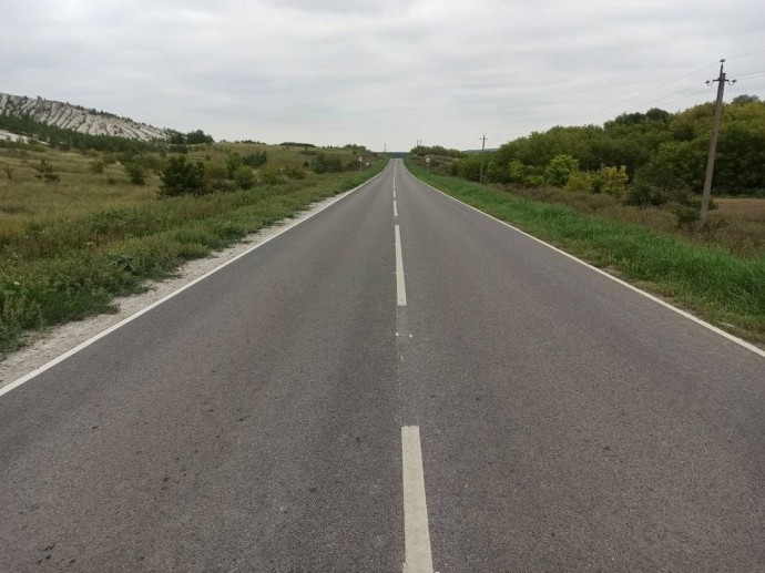 В Новооскольском округе завершили ремонт дороги к природному заказнику «Меловая гора»
