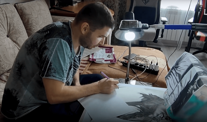Работы художника из Плавска попали в сериал «Слово пацана»