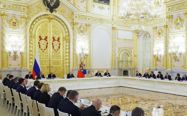 Артём Здунов принял участие в заседании Совета при Президенте РФ по стратегическому развитию и нацпроектам Артём Здунов принял участие в заседании Совета при Президенте РФ по стратегическому развитию и нацпроектам