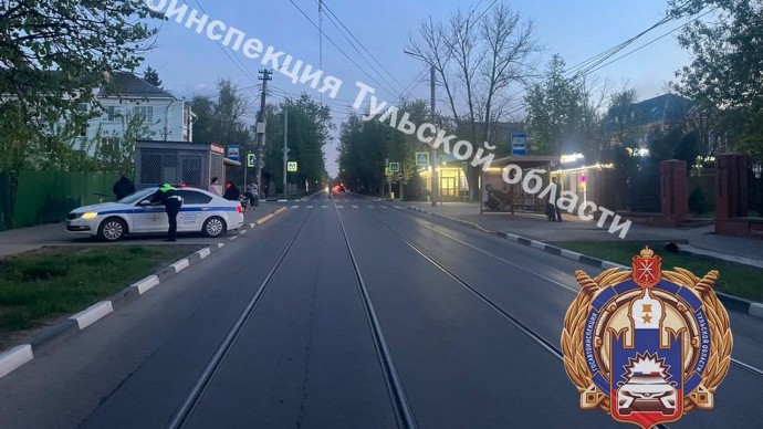 На Фридриха Энгельса в Туле мужчина на мопеде сбил пешехода